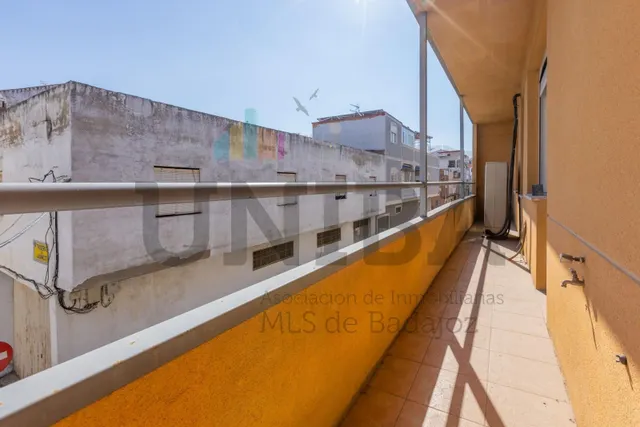Casa en san roque con cochera y amplia terraza — 9