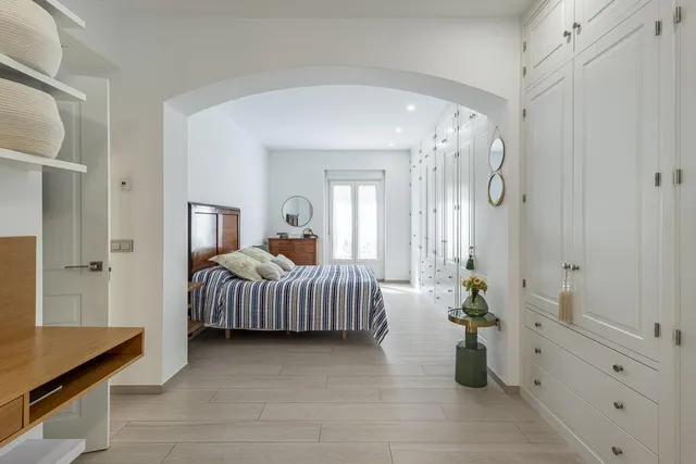 PISO COMPLETAMENTE REFORMADO EN CALLE RECOGIDAS — 20