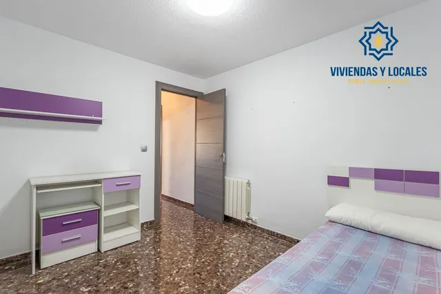 PISO CON GARAJE EN ALBOLOTE — 16
