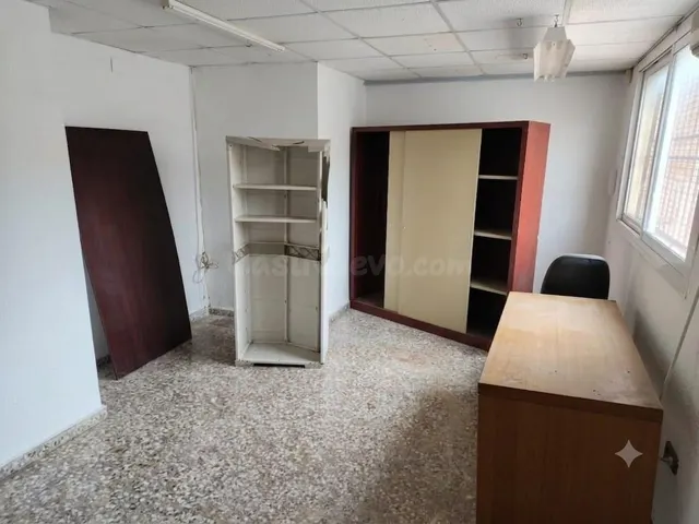 VENTA DE NAVE - foto 3