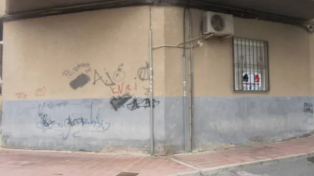 LOCAL COMERCIAL — 11
