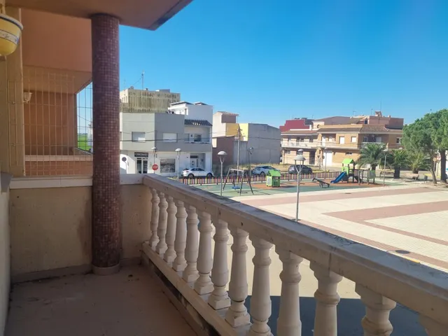 CASA EN VENTA A CAMARLES