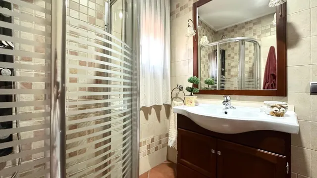 Casa 4 habitaciones 260m² en venta - La siesta — 48