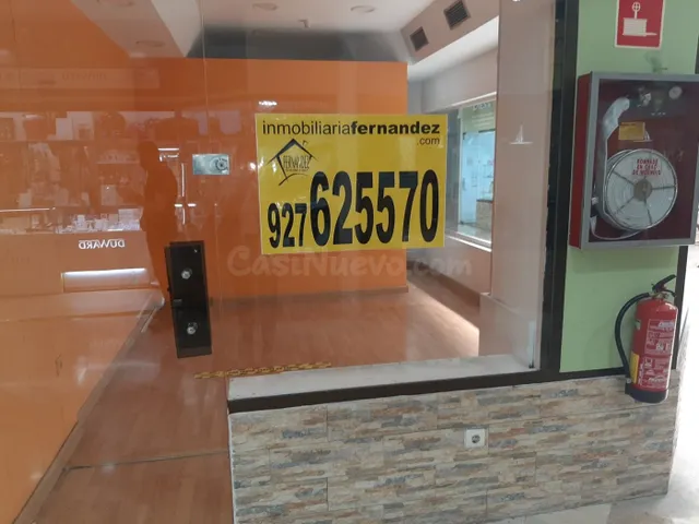 Local en centro comercial - foto 3