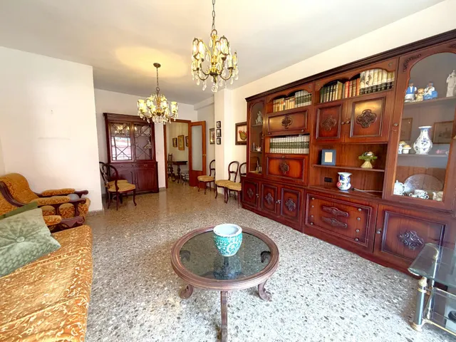 Vivienda de cuatro dormitorios en el centro de Alicante — 5