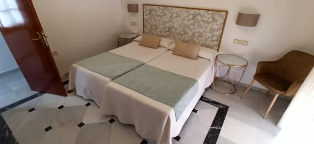 PRECIOSO HOTEL, TOTALMENTE REFORMADO EN ARCOS DE LA FRONTERA — 22