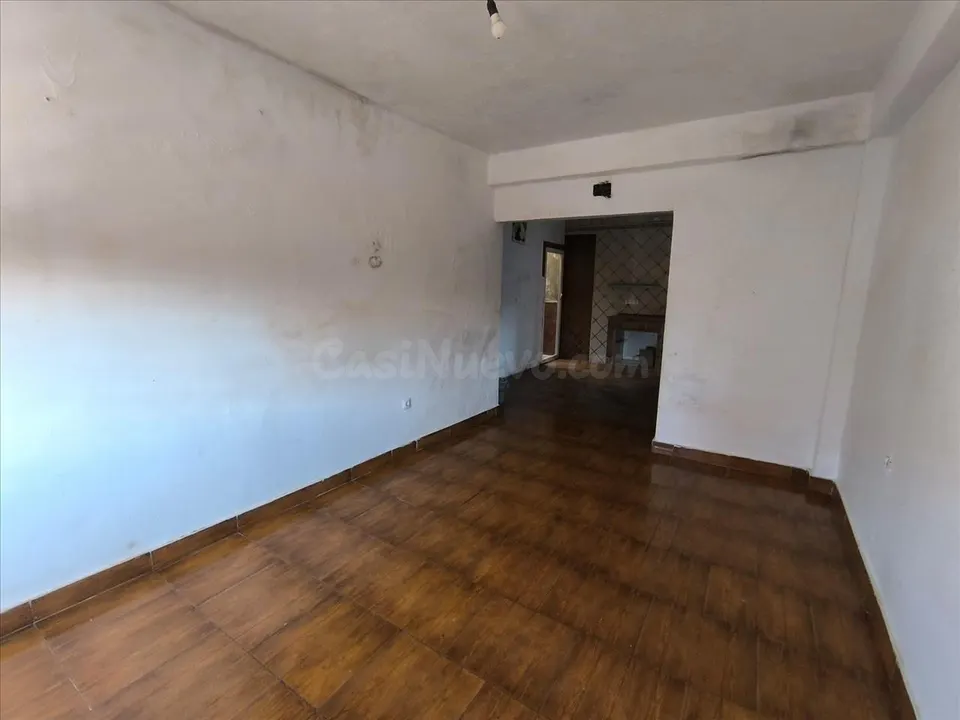 Casa adosada de 177 m2 para reformar en Algeciras | 3 dormitorios | Sin comisión