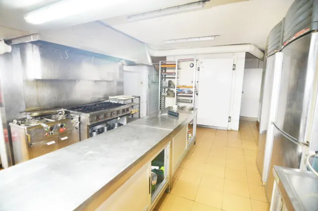 Urbis te ofrece un local comercial en venta en zona Centro, Salamanca. — 17