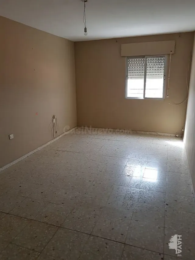 Piso en 1ª Planta en Aliseda - foto 2