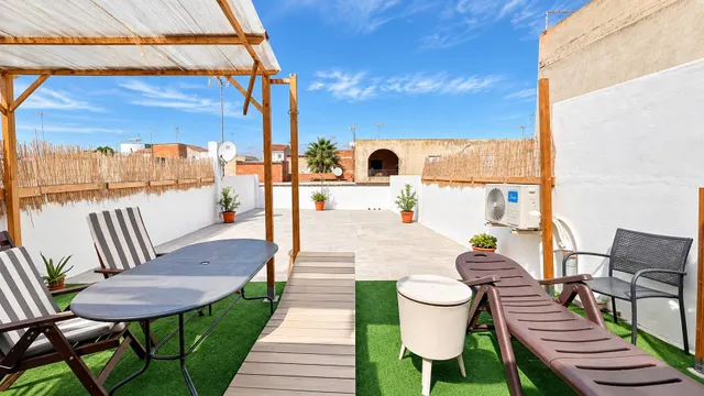 UNA CASA PARA VIVIRLA, DISFRUTARLA Y HACERLA TUYA EN BENIMODO — 2