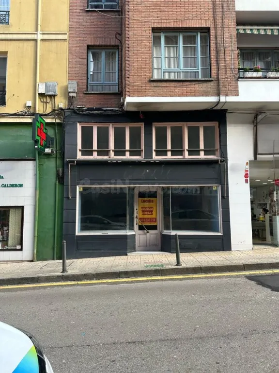 Local comercial en el centro de Torrelavega — 24