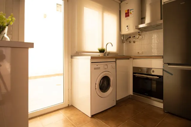 VIVIENDA TOTALMENTE AMUEBLADA CON PATIO INTERIOR — 6