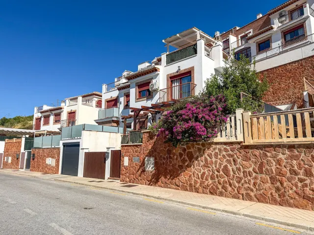 Casa Pareada en Granada capital (Lancha del Genil) — 2
