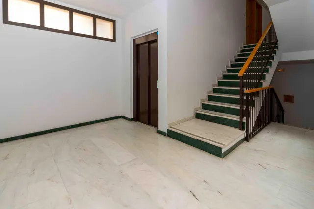 OPORTUNIDAD EN CASCO ANTIGUO — 37