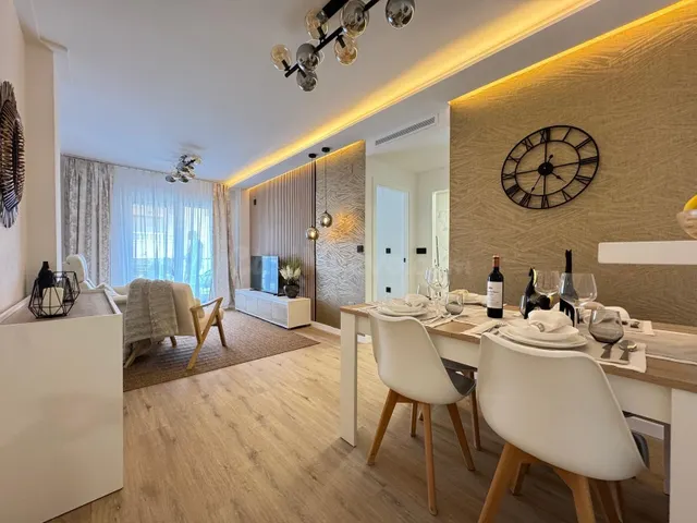REFORMADO APARTAMENTO DE 3 DORM. 2 BAÑOS A 400 METROS DE PLA