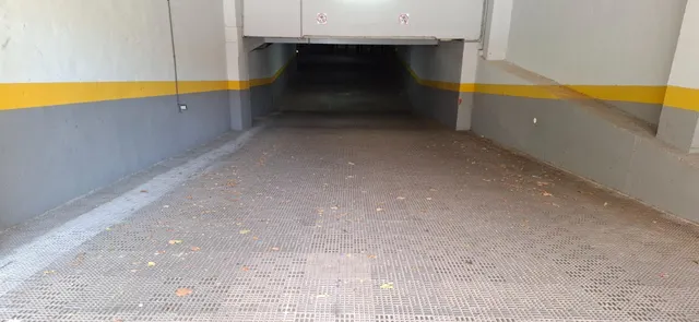 PLAZA DE GARAJE EN ALAMEDA. EDF. FERROVIAL — 3
