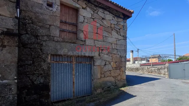 CASA DE PIEDRA PARA REFORMAR CON PEQUEÑA PARCELA CERCANA, EN - foto 5