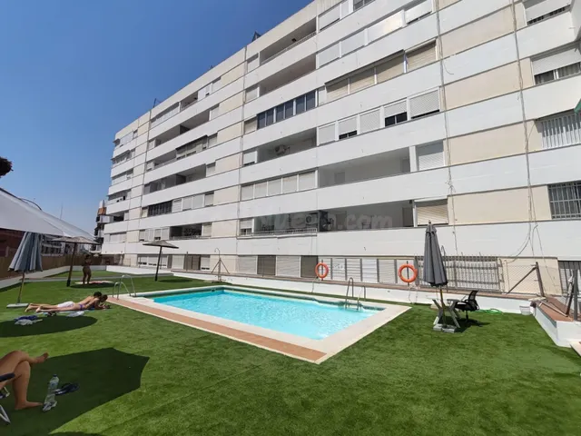Estupendo piso en Triana amueblado