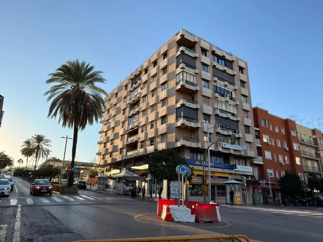 Piso de 3 dormitorios zona centro Algeciras. — 2