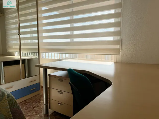 Apartamento 3 habitaciones 92m² en alquiler - 1a linea — 11