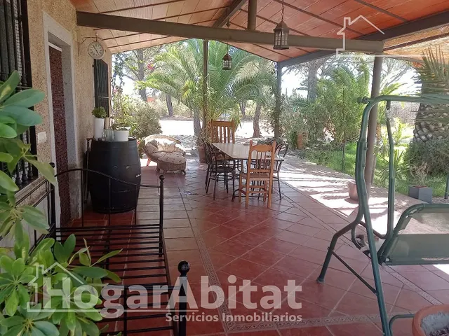CHALET SEMINUEVO CON PISCINA, TERRAZA Y GARAJE — 9