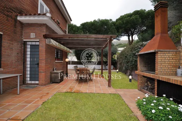 Casa independiente en venta en Teià — 3