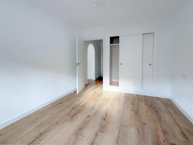 Espectacular bungalow reformado, con amplia terraza y parking para coche dentro de la parcela, en urbanización exclusiva con piscina comunitaria — 22