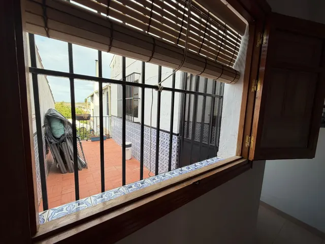 Amplia Casa en Alameda, Andalucía - Ideal para Entrar a Vivir — 31