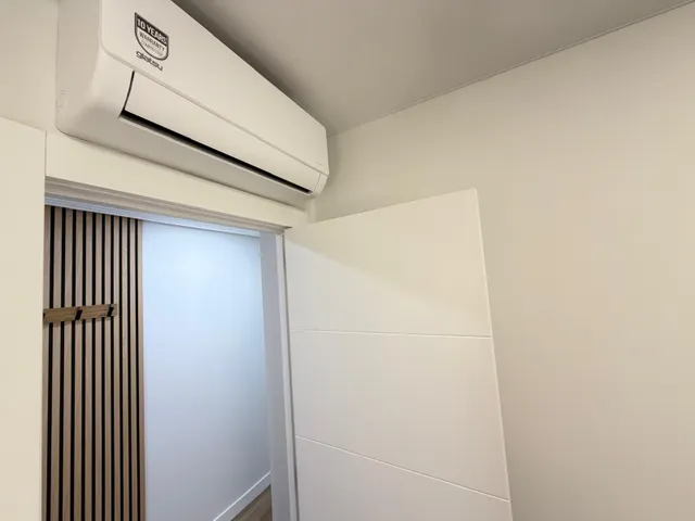 Apartamento totalmente reformado cerca de parque de las naciones con 2 dorm. 1 baño. con piscina. superficie 70 m2. — 13