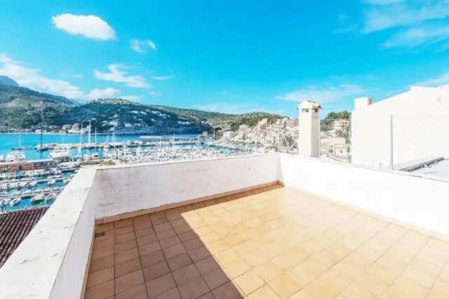 Edificio con 4 apartamentos en Puerto Soller — 2