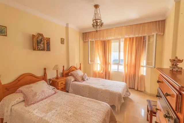 Oportunidad única de vivir junto al mar en una ubicación inmejorable. | CABANILLAS REAL ESTATE — 16