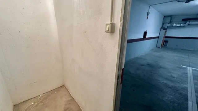 Piso exterior de 3 dormitorios y 2 baños con garaje y trastero en Avenida Buenos Aires. — 45