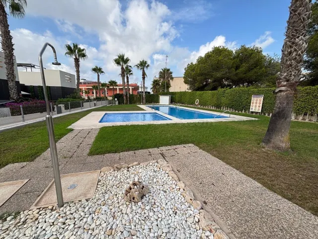 Exclusivo adosado estilo Murano en Villamartín- Torrevieja — 2