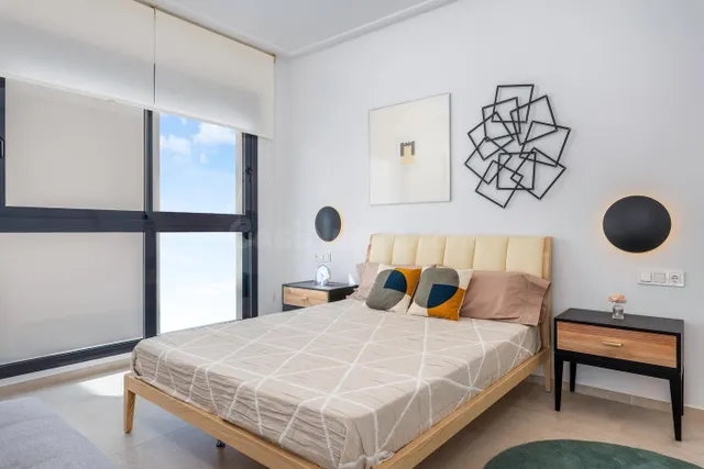 VILLA DE 3 DORMITORIOS Y 3 BAÑOS CON PISCINA PRIVADA - ZONA  - foto 2