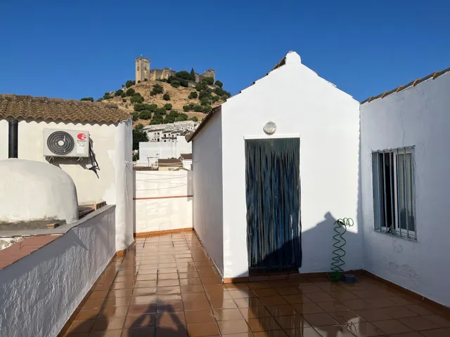 Adosado con vistas al Castillo y piscina comunitaria — 35