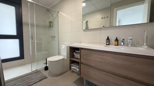 CHALET SEMINUEVO CON VISTAS AL MAR, PISCINA PRIVADA Y COCINA DE VERANO – LA TORRE DE LA HORADADA — 25