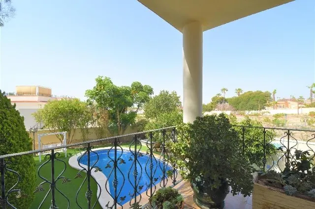 Villa de Lujo independiente, 5 dormitorios, 4 baños, piscina, jardines, gran parcela, en Ciudad Quesada — 47