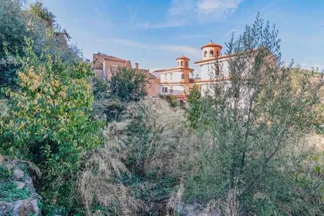 Oportunidad Única: Terreno Urbano en Vélez de Benaudalla - Costa Tropical — 31