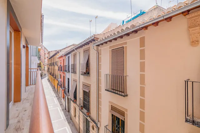 Edificio premiun gran lujo  nuevo totalmente reformado y equipado con mobiliario exclusivo  en el centro de Granada — 38