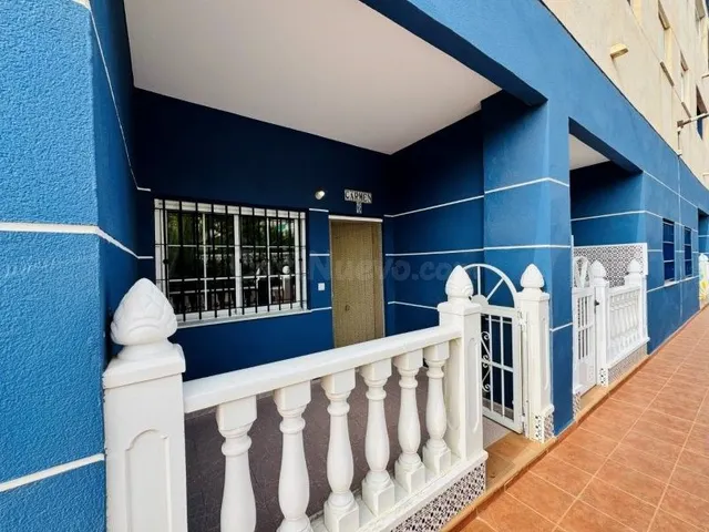 Apartamento con plaza de aparcamiento y trastero incluido 300 metros de la Playa de La Mata — 13