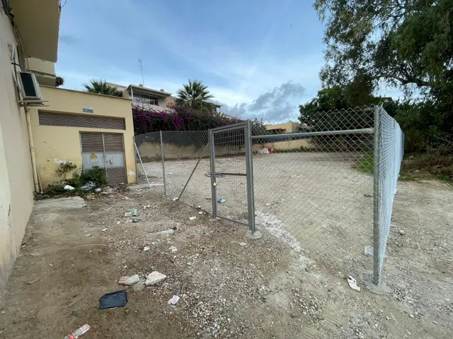 ¡Oportunidad Inversores! Terreno Urbano Residencial de 394 m2 en Carlos Haya, Málaga — 7
