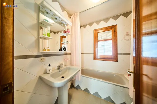 Impresionante chalet de 4 habitaciones con piscina de 86 m3 totalmente despejada — 8