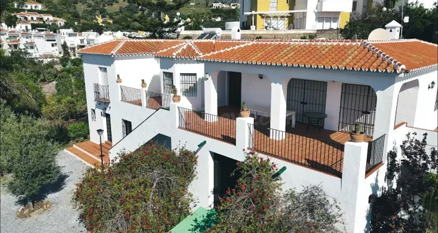 Magnífica Finca en Nerja - preciosa villa independiente en p - foto 2