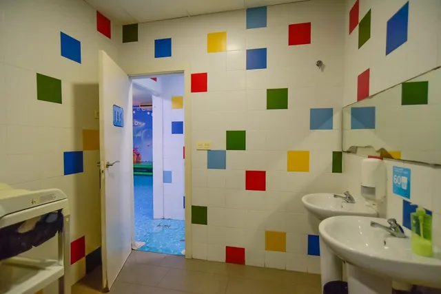 AMPLIO LOCAL COMERCIAL A 50 METROS DEL MAR MENOR | LO PAGÁN — 28