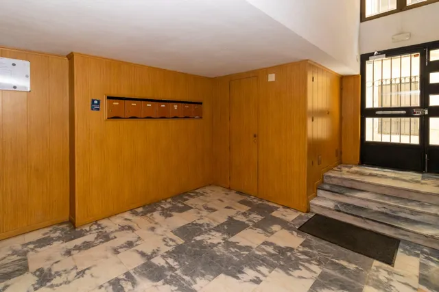 PISO EN CASCO ANTIGUO DE TRES DORMITORIOS, DOS BAÑOS,GARAJE Y TRASTERO. — 33