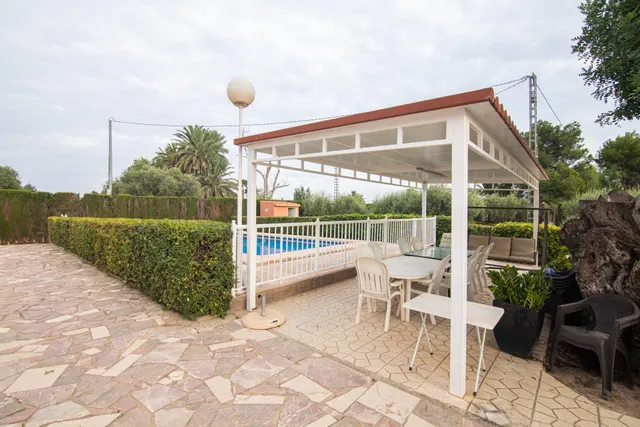 Chalet sito en Valverde con 6 habitaciones, 3 baños, piscina y garaje — 18