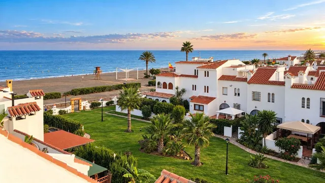 Casa 4 habitaciones 194m² en venta - Bahía de Casares - foto 3