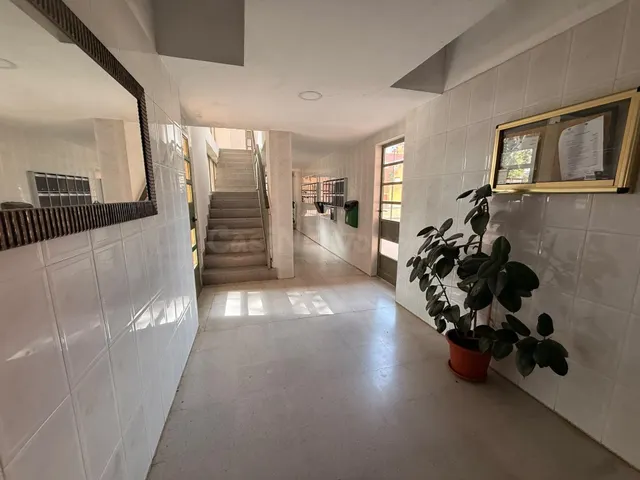 Piso de 3 dormitorios y un baño en Valdepasillas — 2