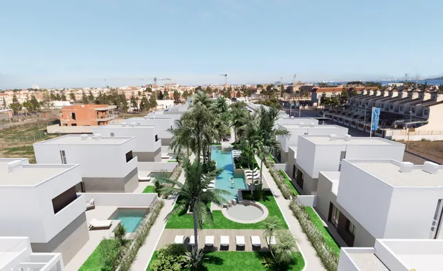 Villa de una planta con 3 dormitorios y solarium en Los Alcazares. — 9