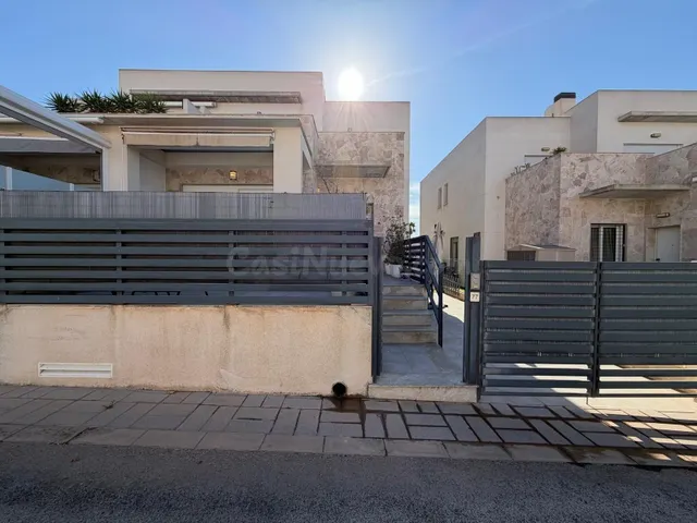 Casa 3 habitaciones 197m² en venta - Aguas Nuevas — 3